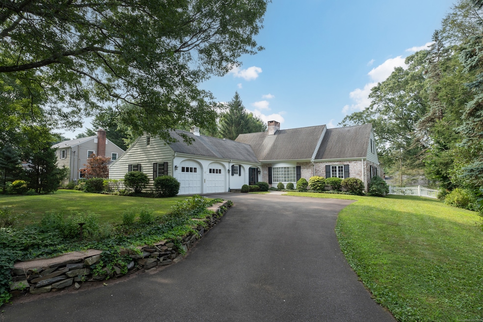 43 Mulberry Hill, Hamden, CT 06517 - photo 1