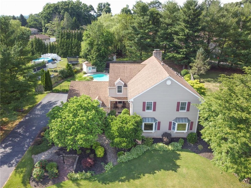 4654 Ash Dr, Nazareth, PA 18064 - photo 1