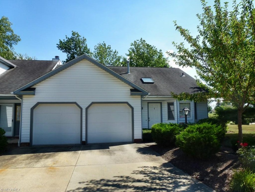 Welcome to 850-1 Hampton Circle, Aurora, OH  44202