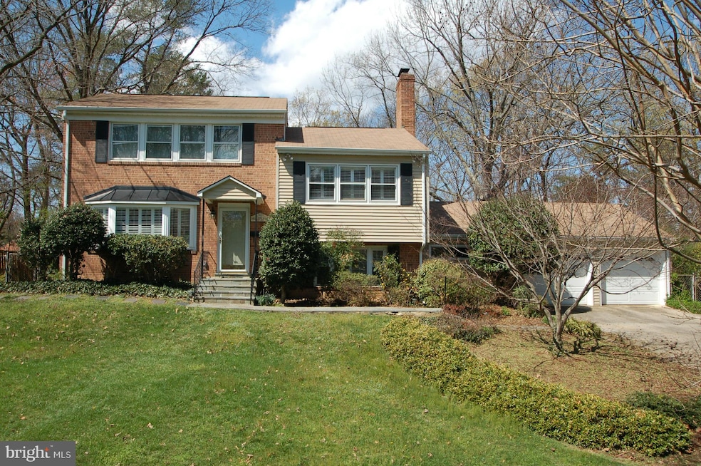 3430 Glen Carlyn Dr, Falls Church, VA 22041 - photo 1