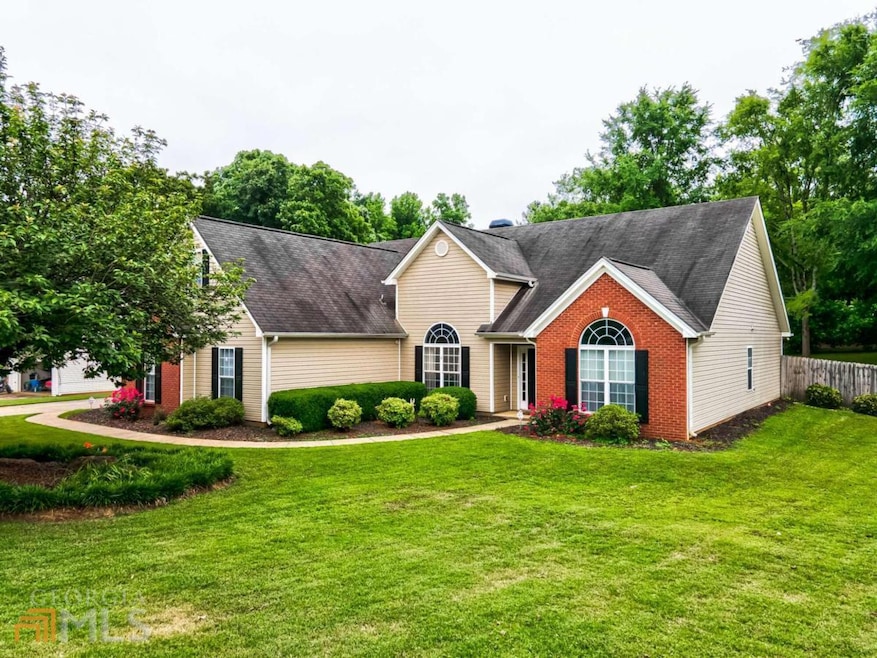 70 Waterbury Ln, Braselton, GA 30517 - photo 1