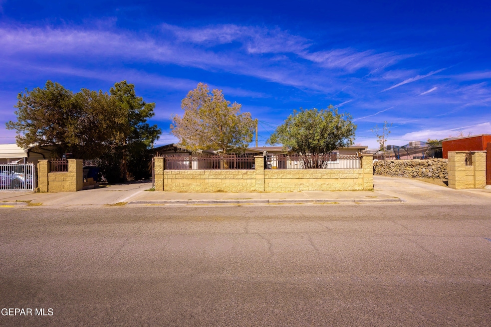 326 Guadalajara Dr unit A & B, El Paso, TX 79907 - photo 1