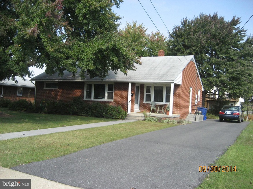 509 W 14th St, Front Royal, VA 22630 - photo 1