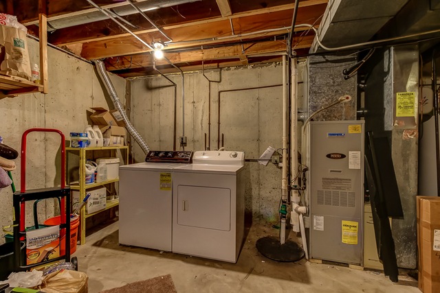 1044 Cascade Dr unit 1, Aurora, IL 60506 - photo 1