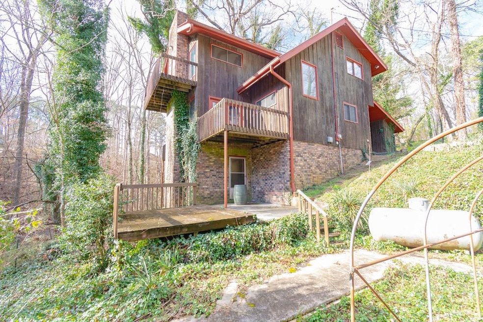 1520 Oaklake Dr NE, Dalton, GA 30721 - photo 1