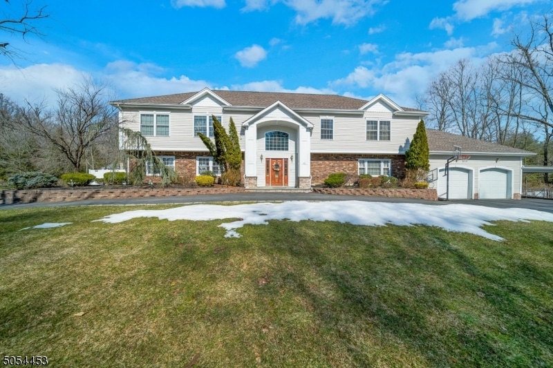 42 Howard St, Wyckoff, NJ 07481 - photo 1