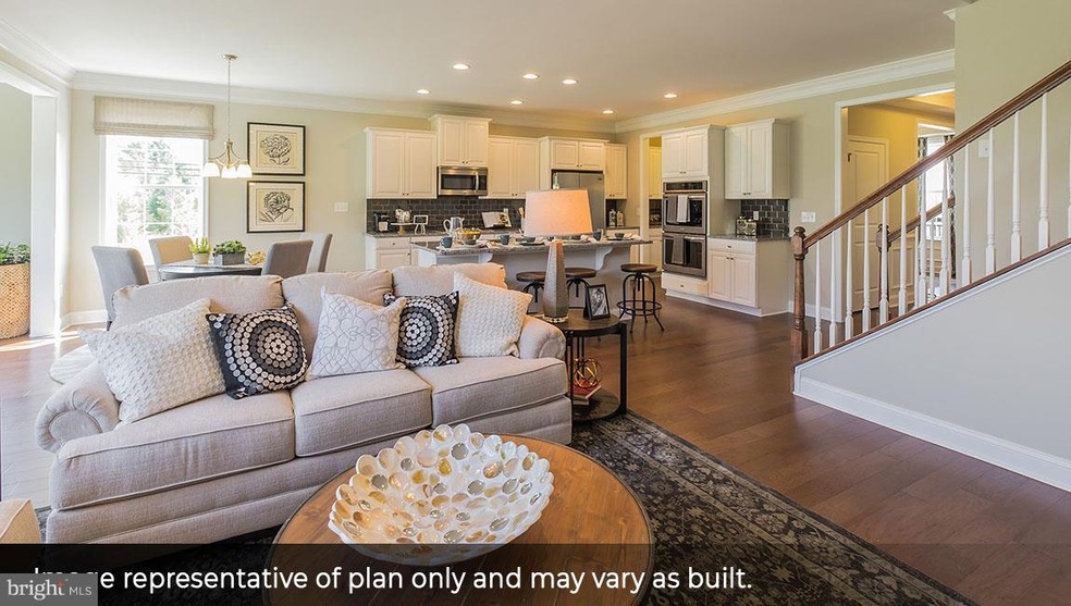 5 Schreibel Ct, Burlington, NJ 08016 - photo 1