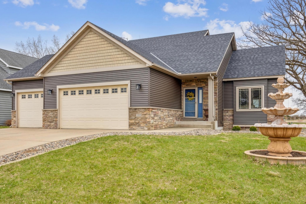 Pending $379,900