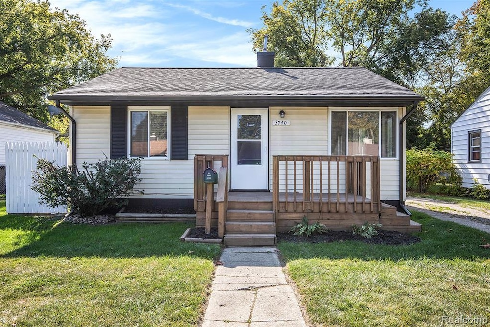 3740 Ivanhoe Ave, Flint, MI 48506 - photo 1