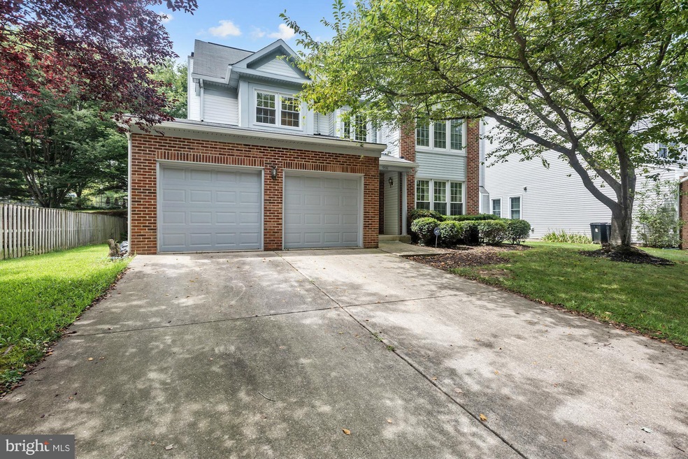 9538 Meadows Farms Dr, Owings Mills, MD 21117 - photo 1