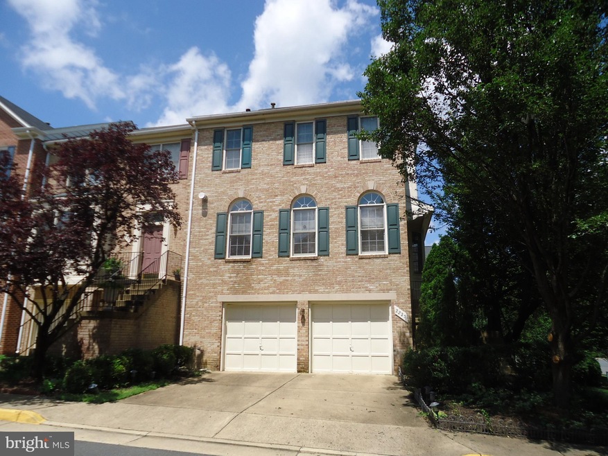 2225 Journet Dr, Dunn Loring, VA 22027 - photo 1