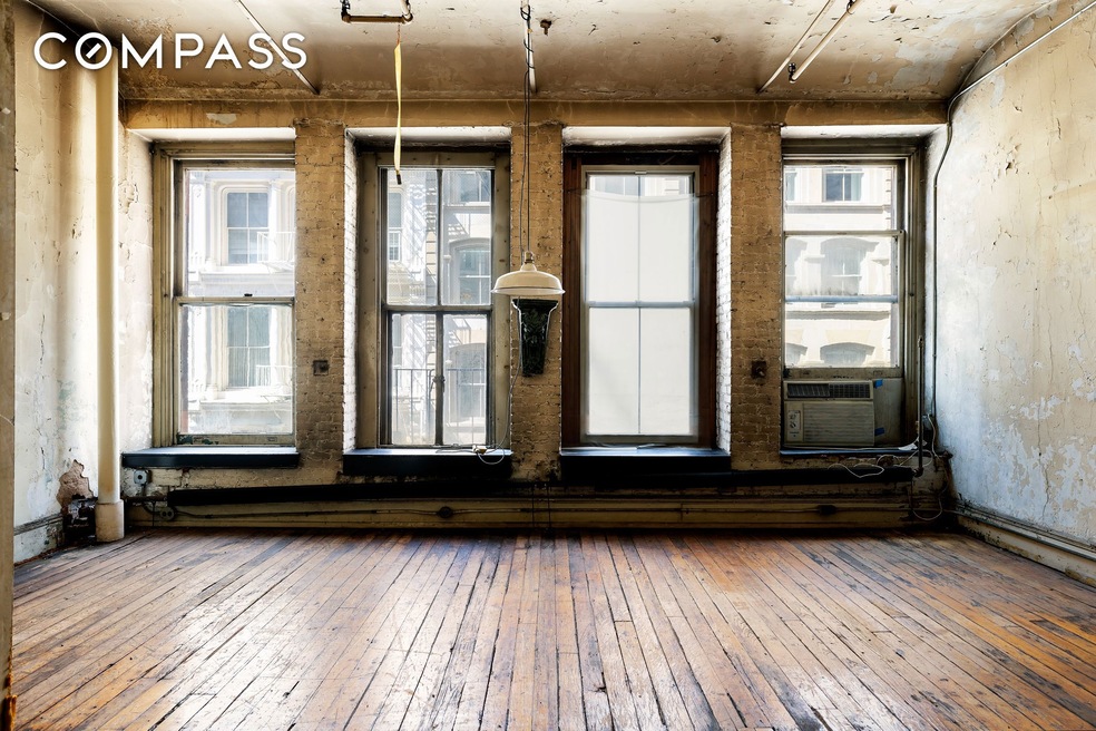 Sold $1,995,000 • Co-Listing Agent