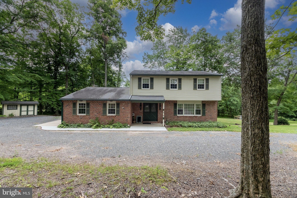 4161 E Campbell Rd, Pennsburg, PA 18073 - photo 1