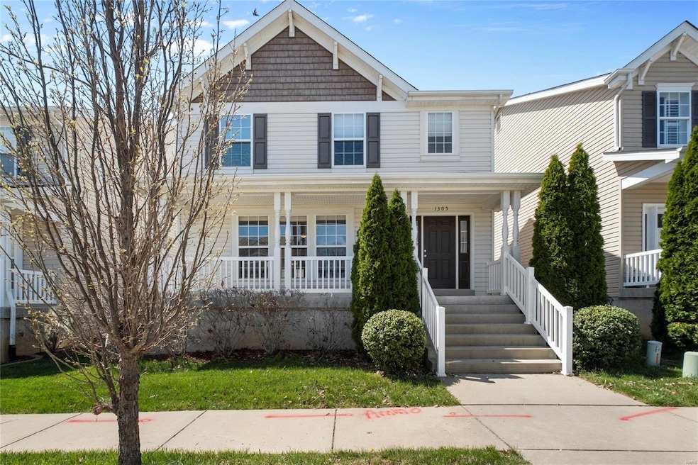 Welcome to 1305 Commons Circle with its curb appea