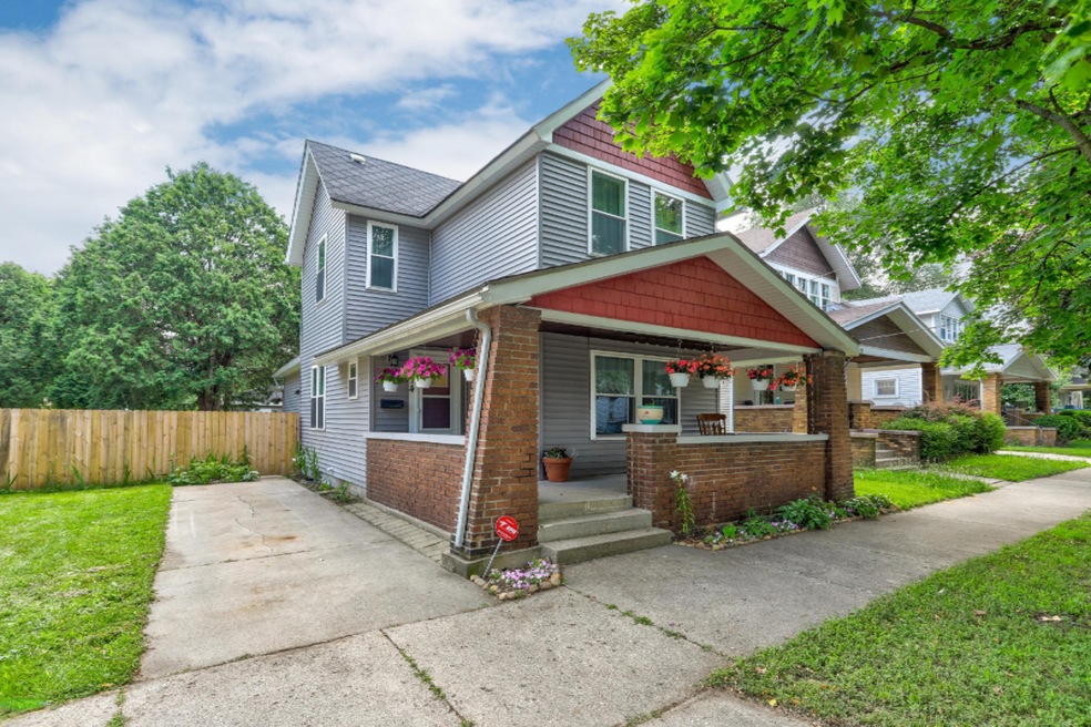 814 7th St NW, Grand Rapids-10