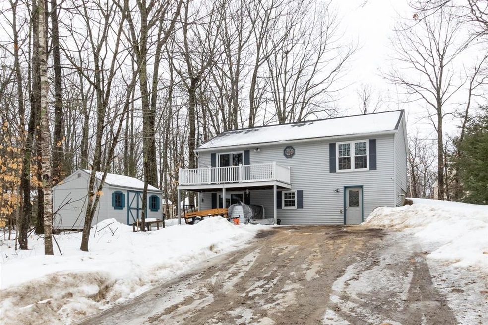 135 Varney Rd, Barnstead, NH 03225 - photo 1