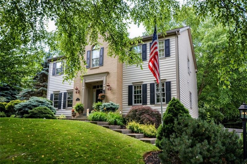Beautifully Landscaped home in the heart of Pine T