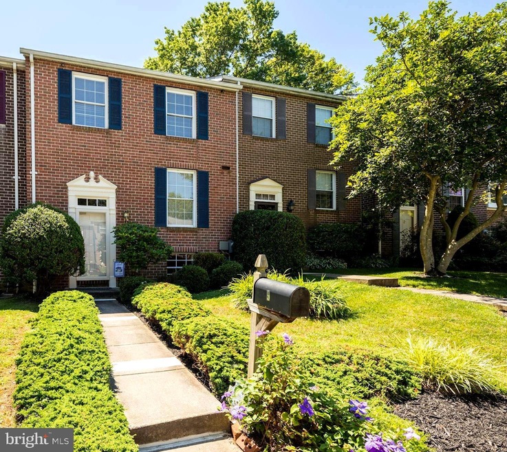 9 Peroba Ct, Parkville, MD 21234 - photo 1