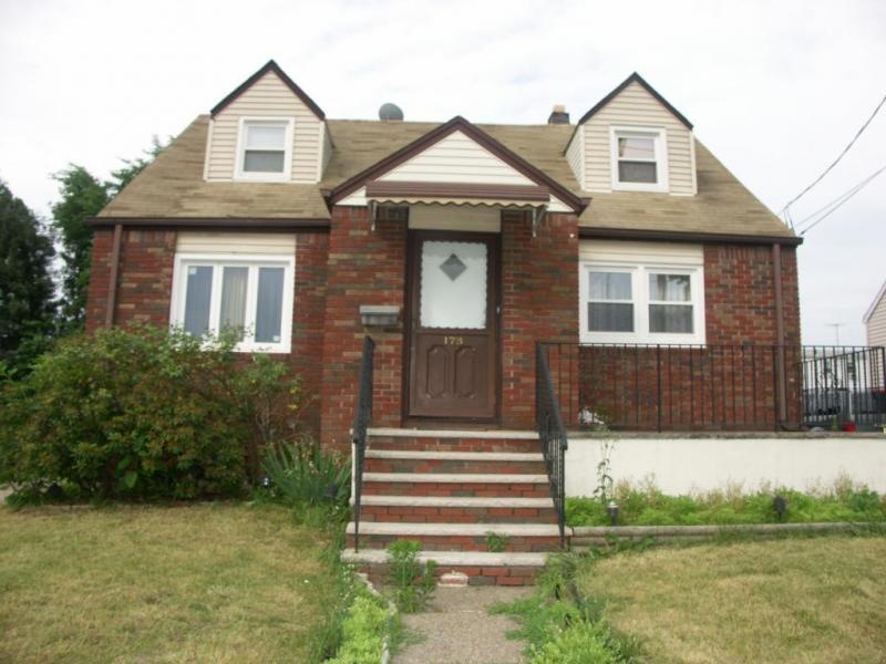 173-175 Richmond Ave, Paterson, NJ 07502 - photo 1