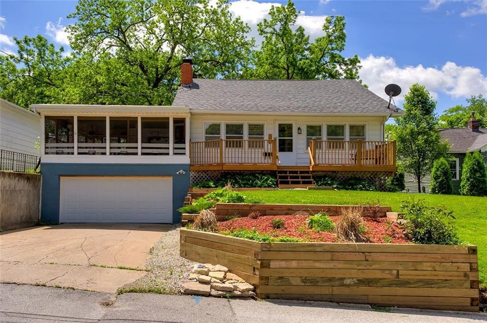 3714 Carpenter Ave, Des Moines, IA 50311 - photo 1