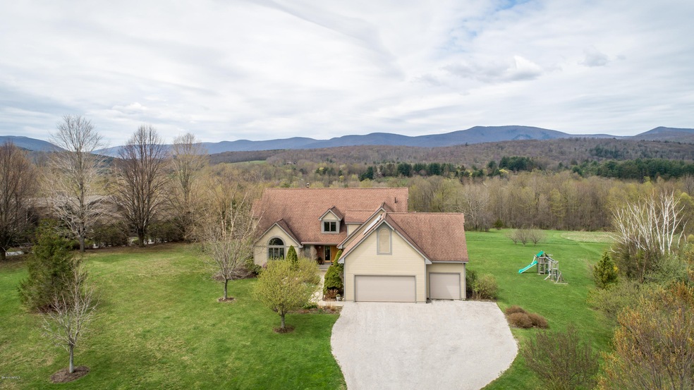 1 EXT MLS Main-102