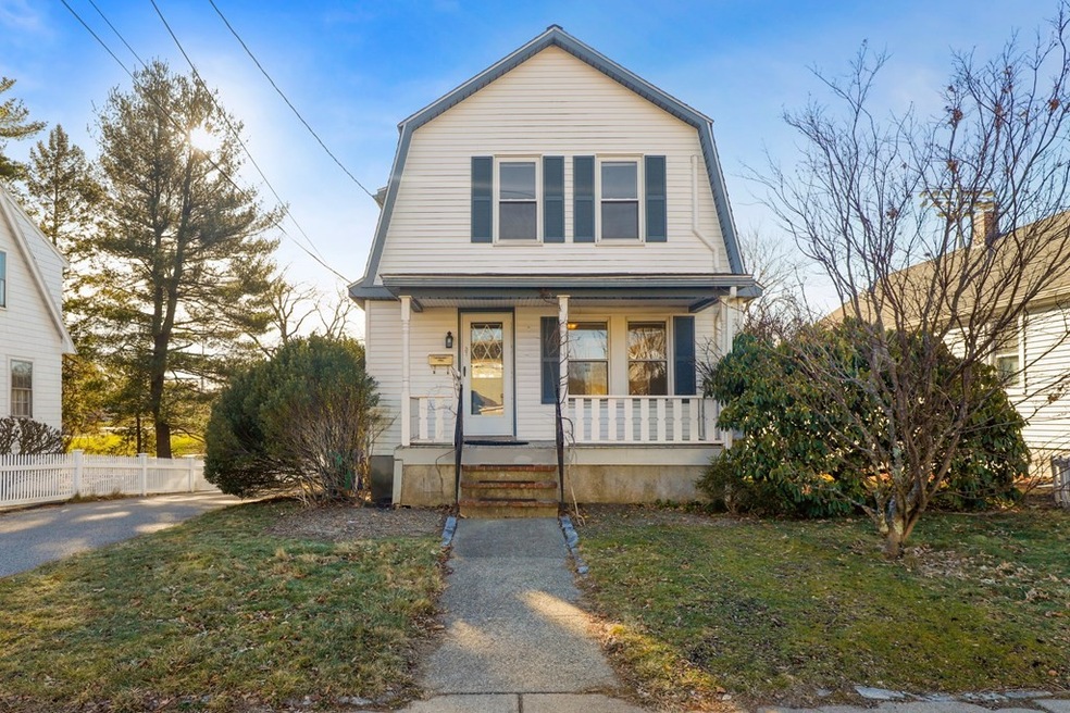 37 Wade St, Newton Highlands, MA 02461 - photo 1