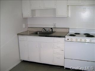40 Haviland Rd unit A4, Poughkeepsie, NY 12601 - photo 1