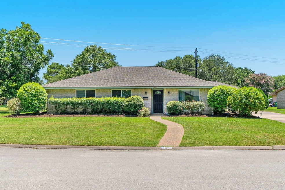 3822 Avenue P, Rosenberg, TX 77471 - photo 1