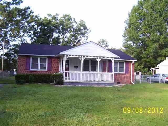 1305 Davis St, Jacksonville, NC 28540 - photo 1