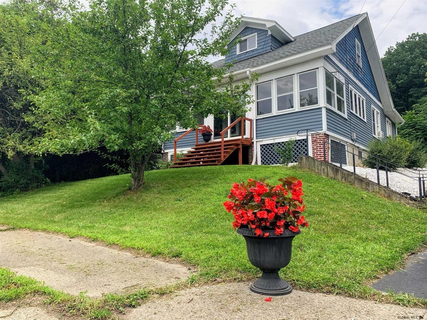 367 South St, Rensselaer, NY 12144 - photo 1