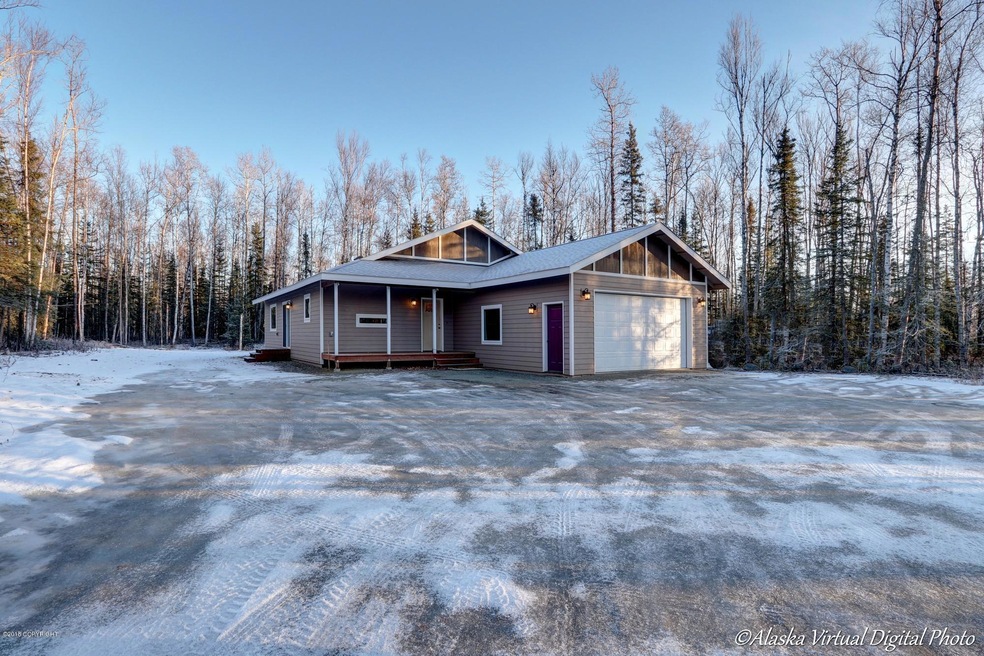1517 N Meadow Lakes Loop, Wasilla, AK