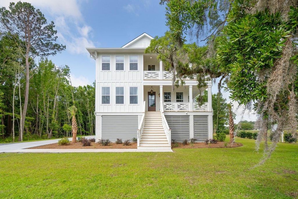 For Sale $969,393 • Co-Listing Agent
