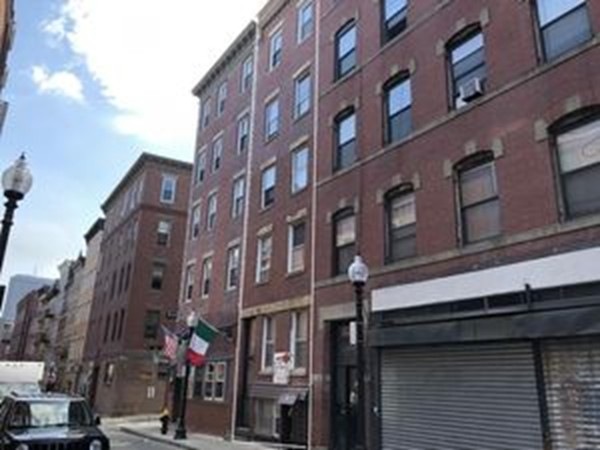 160 Salem St unit 7, Boston, MA 02113 - photo 1