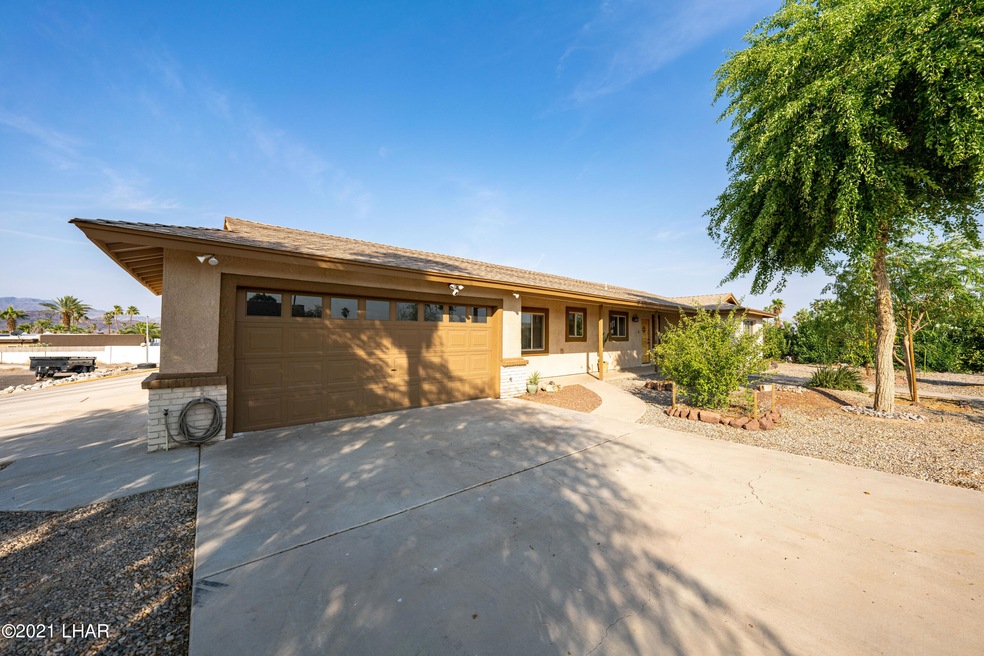 1960 Ash Drive great garage space