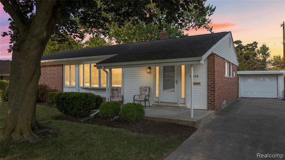 2430 Middlefield Rd, Trenton, MI 48183 - photo 1