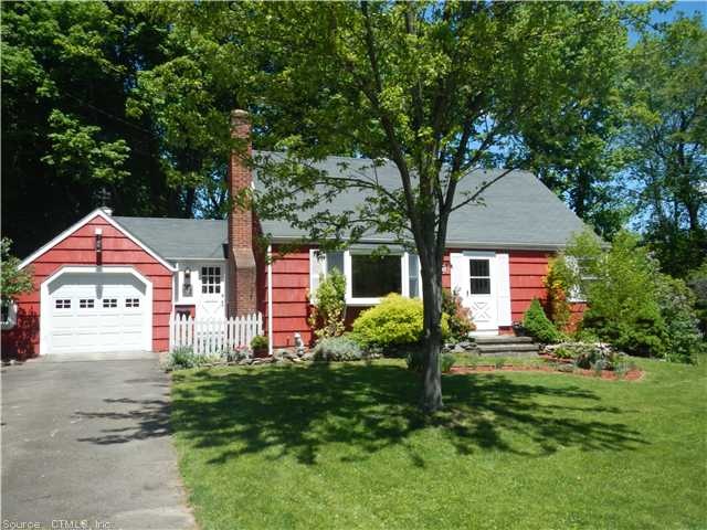 40 Wells Dr, Milford, CT 06461 - photo 1