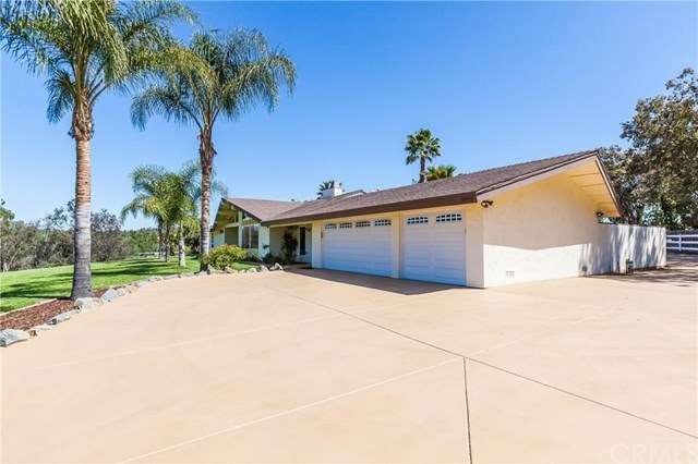 28950 E Vallejo Ave