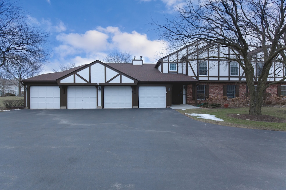 42 Plymouth Ct unit 6102B, Naperville, IL 60565 - photo 1