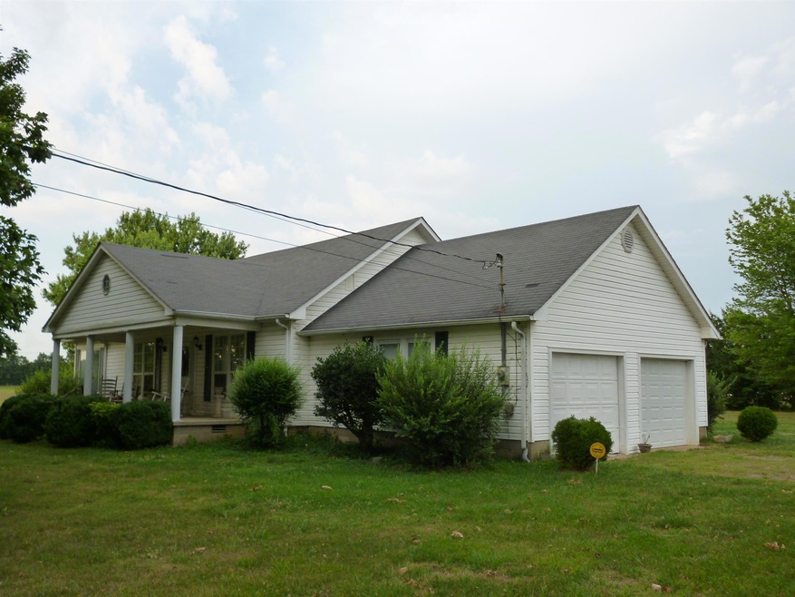543 Whitaker Rd, Shelbyville, TN 37160 - photo 1