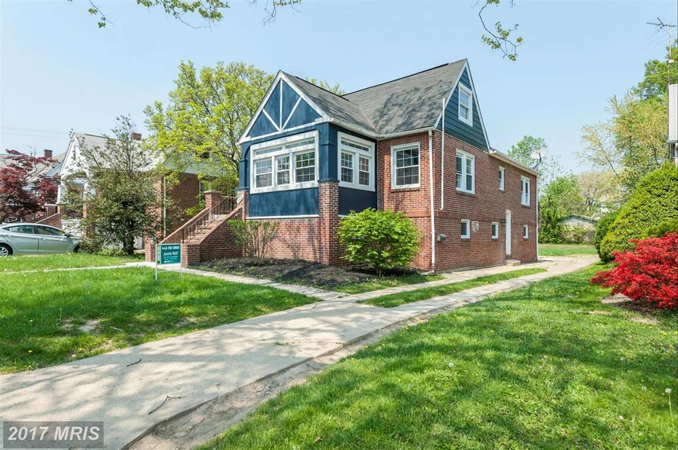 3008 Pinewood Ave, Baltimore, MD 21214 - photo 1