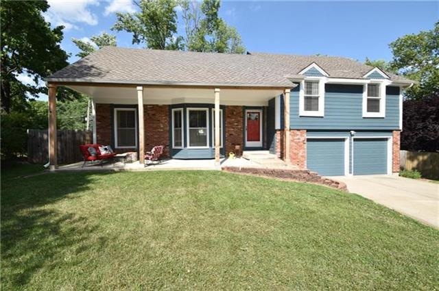 Great Cul-De-Sac Location!