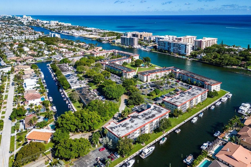 The island of Palm Aire at Coral Key in Lighthouse
