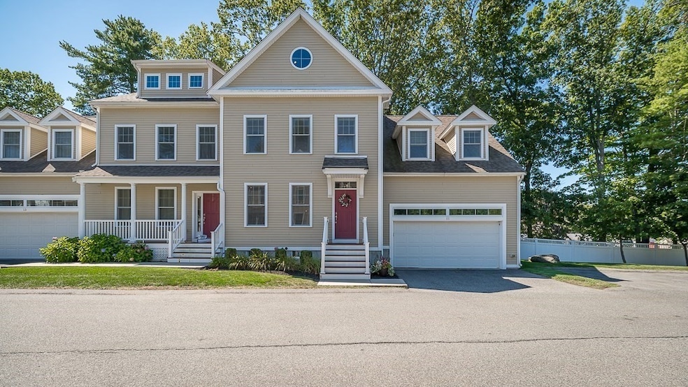 Pending $749,900 • Co-Listing Agent