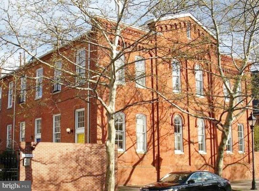 823 S Sharp St, Baltimore, MD 21230 - photo 1