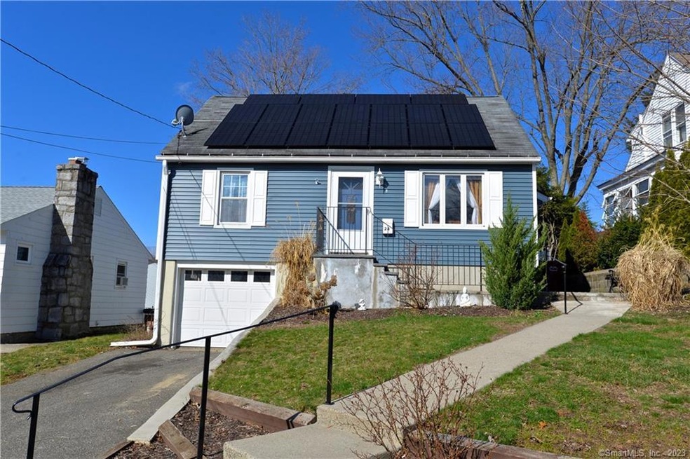 24 Dunn Avenue, Naugatuck