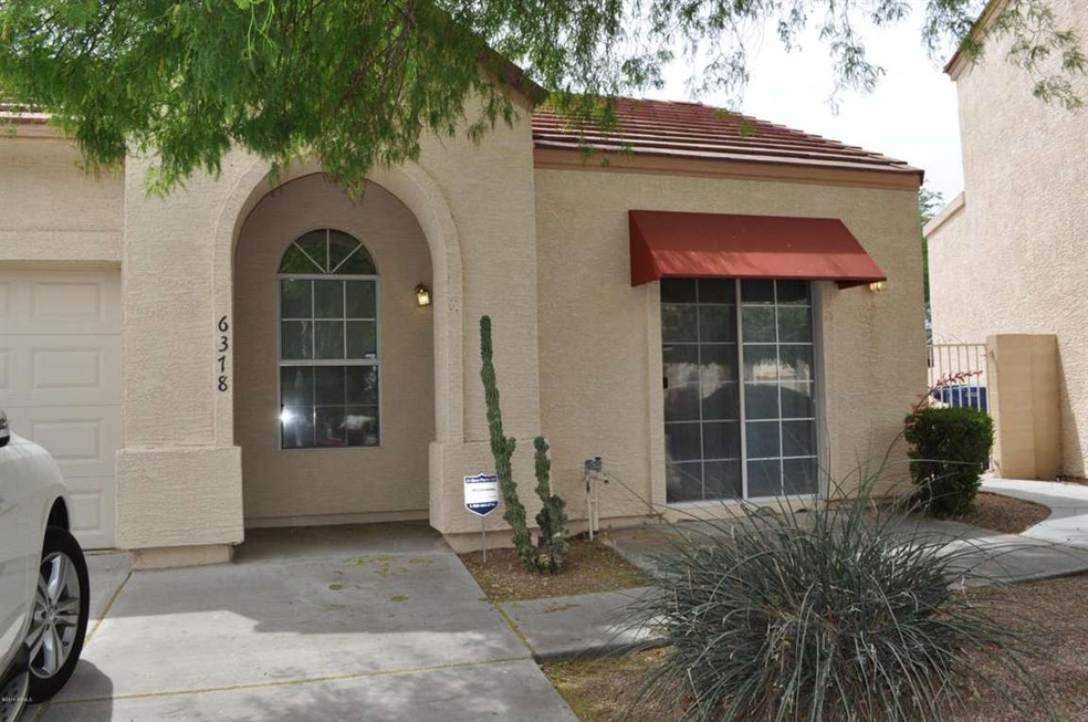 EXTERIOR 1