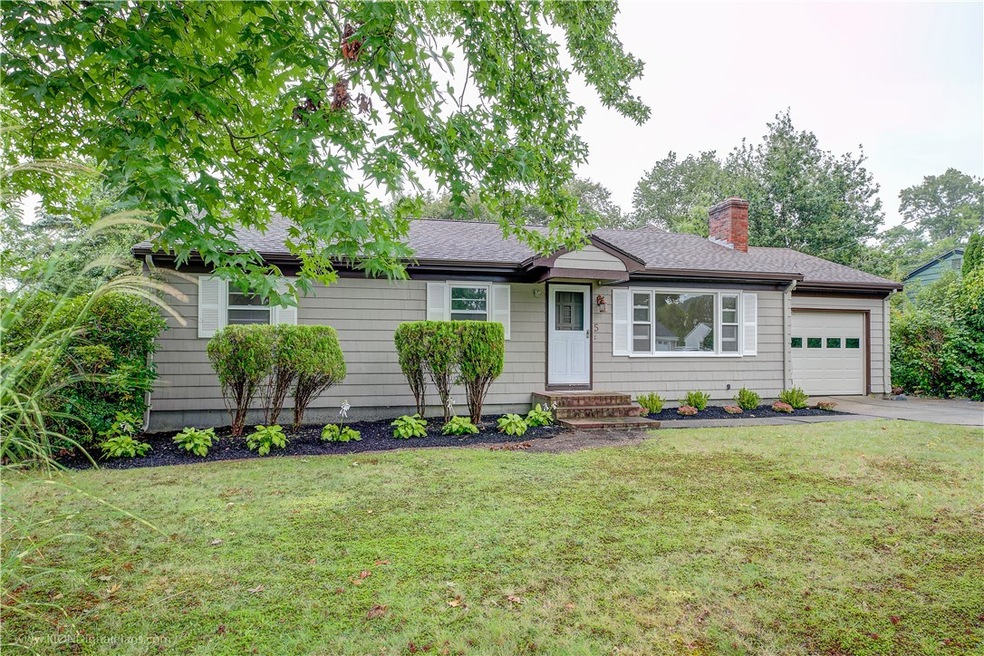 5 Francisco Dr, Middletown, RI 02842 - photo 1