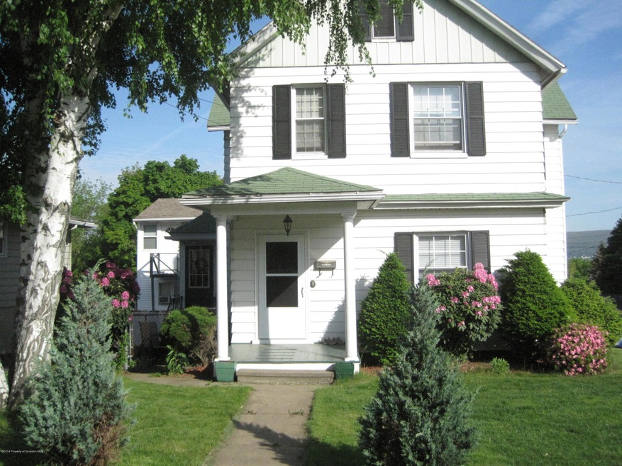 419 N Apple St, Dunmore, PA 18512 - photo 1