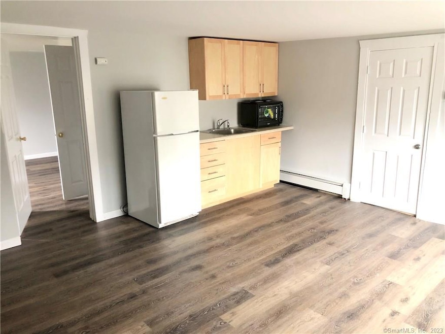 460 E Main St unit 1, Middletown, CT 06457 - photo 1