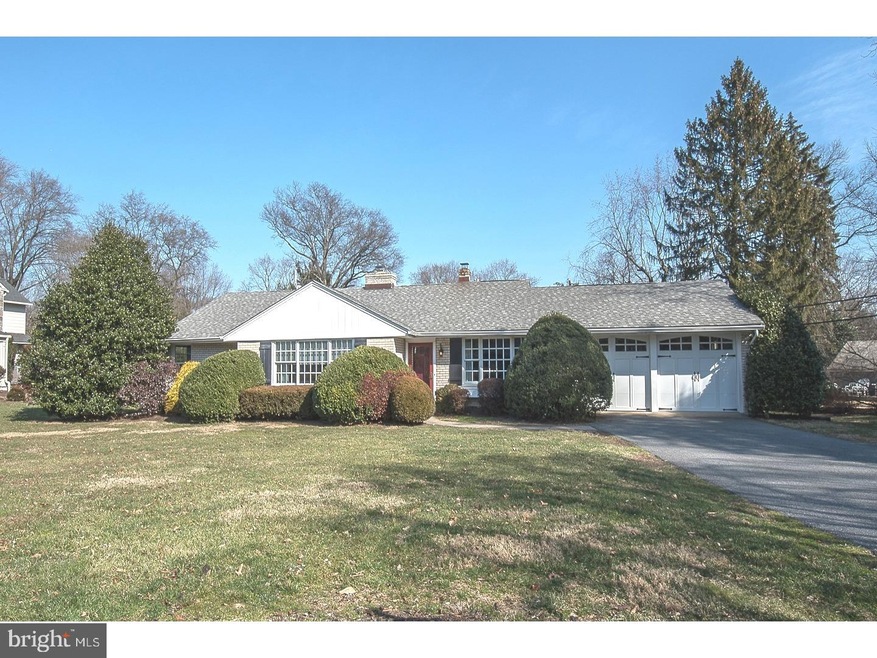 506 E Country Club Ln, Wallingford, PA 19086 - photo 1